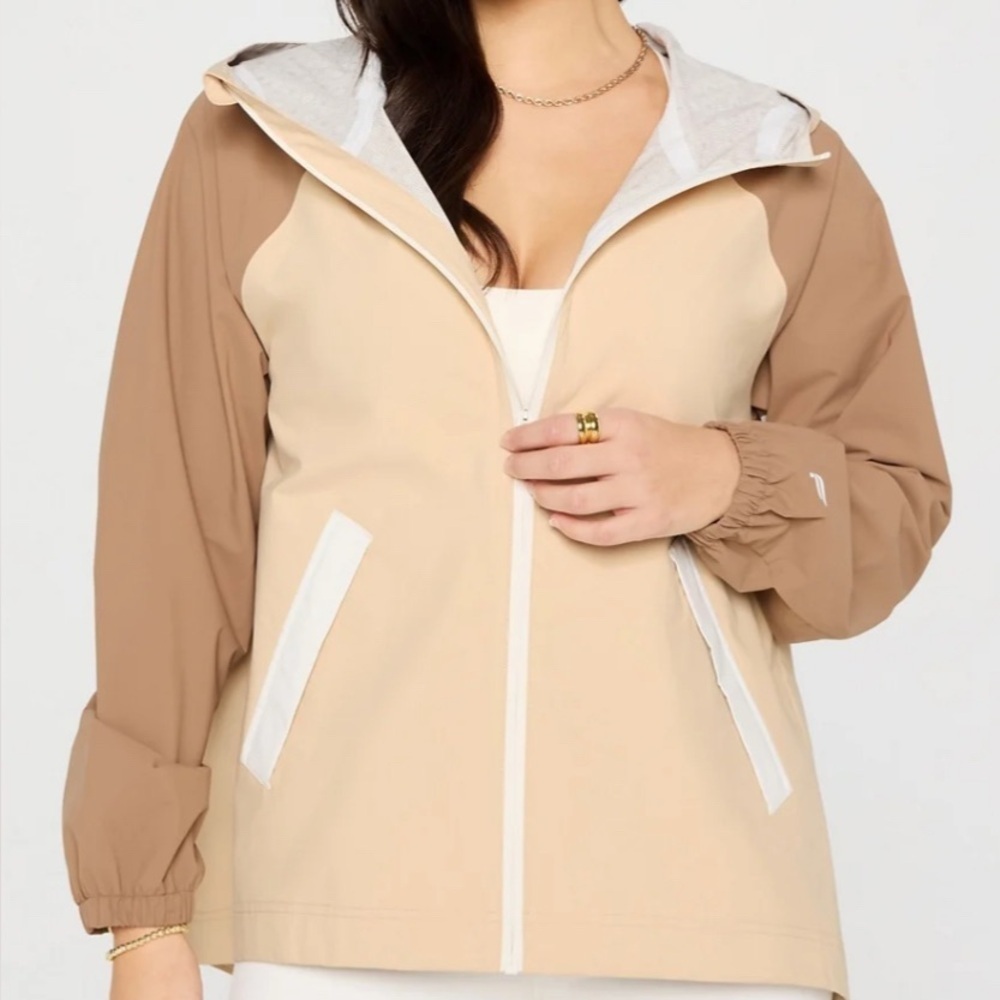 NWT, Fabletics, Downpour Rain‎ Jacket, Champagne/Mocha Latte/Bone, XS